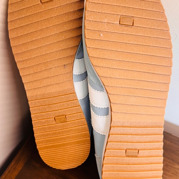 Madden Girl Sneakers NEW with ticket - Picture 4 of 5